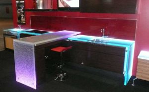 میز شیشه ای آشپزخانه