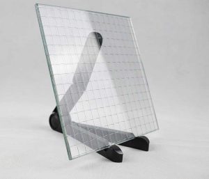 شیشه سیم دار