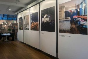 پارتیشن شیشه ای رنگی