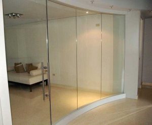 شیشه خم لمینت