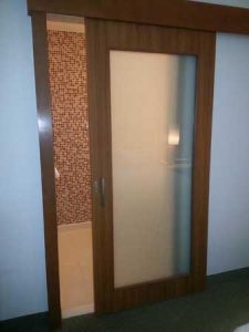 درب سرویس بهداشتی