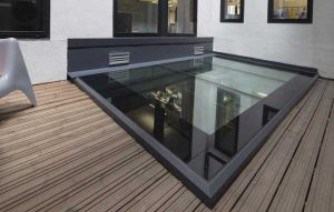 شیشه نشکن کف