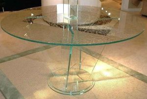 شیشه روی میز گرد