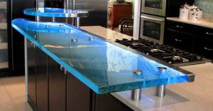 شیشه روی کابینت