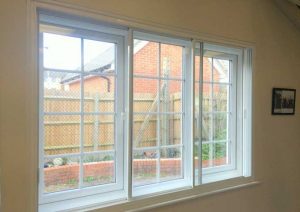 شیشه سه جداره