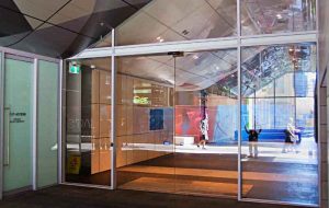 شیشه سکوریت مغازه