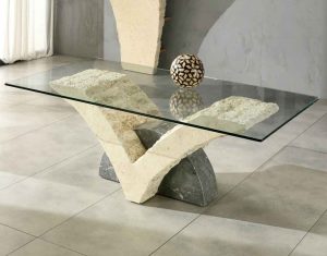 شیشه روی میز مبل