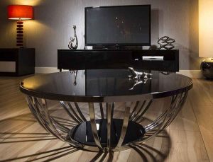 شیشه روی میز مبل