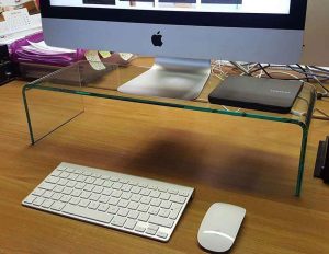 میز کامپیوتر شیشه ای