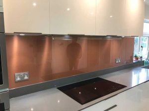 شیشه بین کابینتی