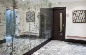 آینه کاری روی دیوار