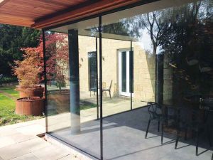 اتاقک شیشه ای