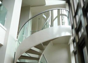 شیشه خم نرده