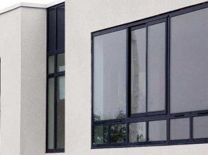 شیشه رنگی پنجره