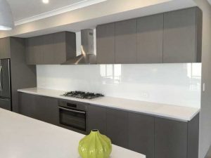 شیشه سکوریت بین کابینتی