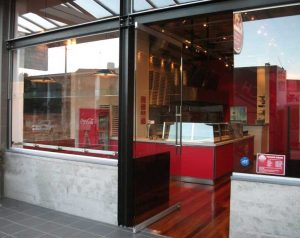 شیشه سکوریت فروشگاه