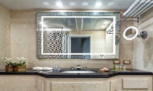 حکاکی روی آینه