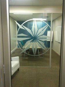 حکاکی روی شیشه