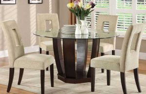 شیشه روی میز