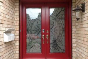 شیشه طرح دار