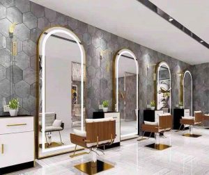 آینه آرایشگاه مردانه