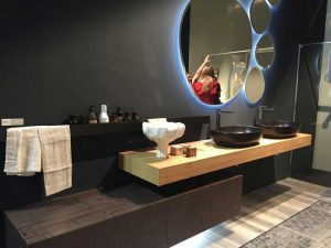 آینه نور مخفی