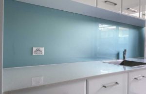 شیشه رنگی تزیینی