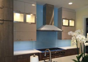 شیشه رنگی لاکوبل