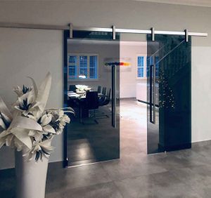 شیشه میرال کشویی