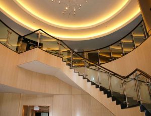 نرده شیشه ای راه پله