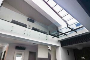 نرده شیشه ای فیکس پوینت