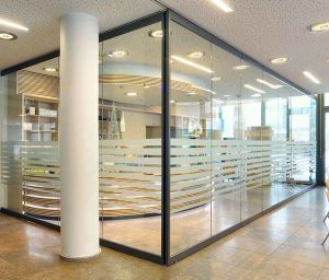 پارتیشن شیشه ای