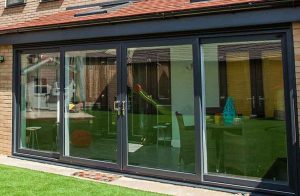 پنجره آلومینیومی