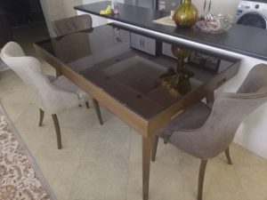 شیشه رنگی برای میز