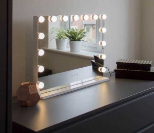 آینه چراغدار