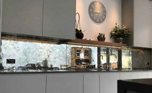 آینه کاری دیوار