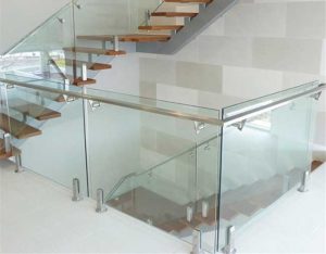 نرده شیشه ای راه پله