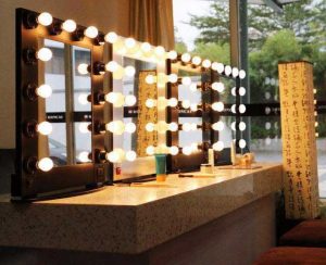 آینه هالیوودی