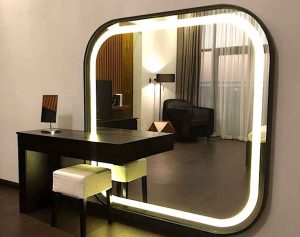 آینه نورپردازی