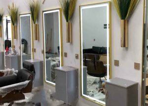 آینه قدی لامپ دار