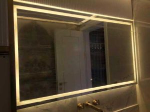 آینه سرویس بهداشتی