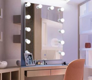 آینه چراغ دار