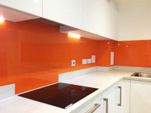 شیشه رنگی لاکوبل