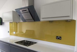 شیشه رنگی لاکوبل 