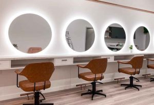 آینه آرایشگاه