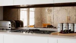 آینه آنتیک طرح دار