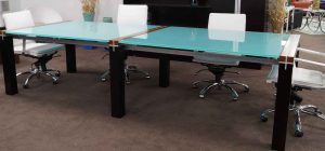 شیشه میز مدیریت