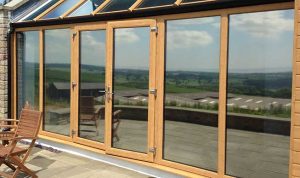 قیمت شیشه رنگی