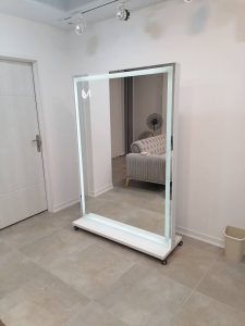 آینه قدی ال ای دی