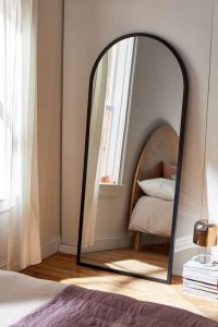 آینه اتاق خواب